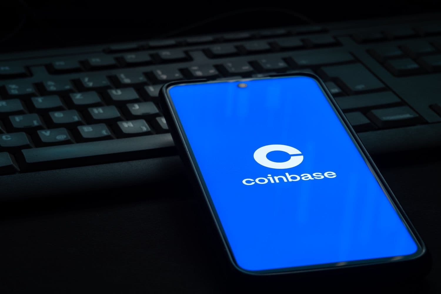 desktop-coinbase-agentic-market-ai-agent-data-access