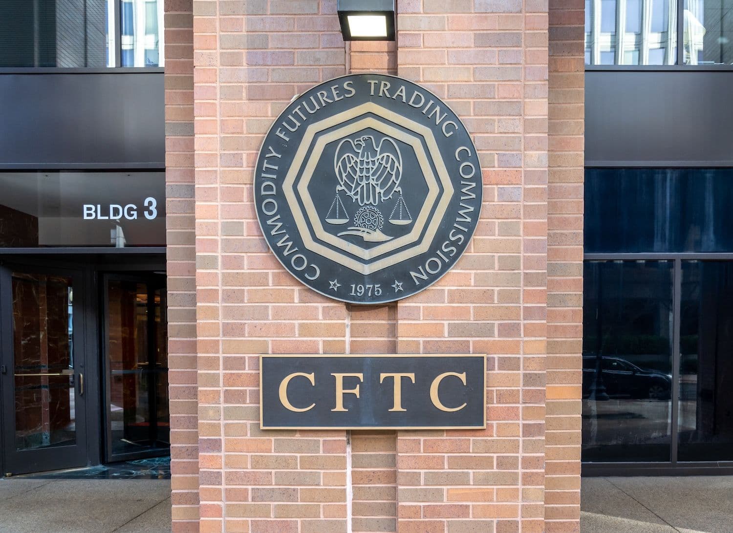 desktop-us-spot-crypto-trading-goes-live-on-cftc-regulated-exchanges-with-bitnomial