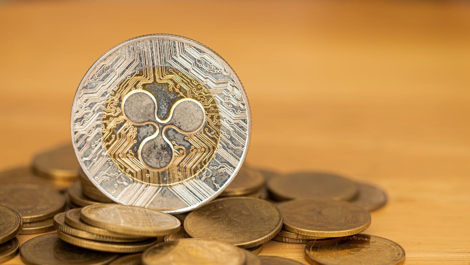 desktop-five-xrp-exchange-traded-funds-near-dollar1-billion-milestone-with-15-days-of-consecutive-inflows