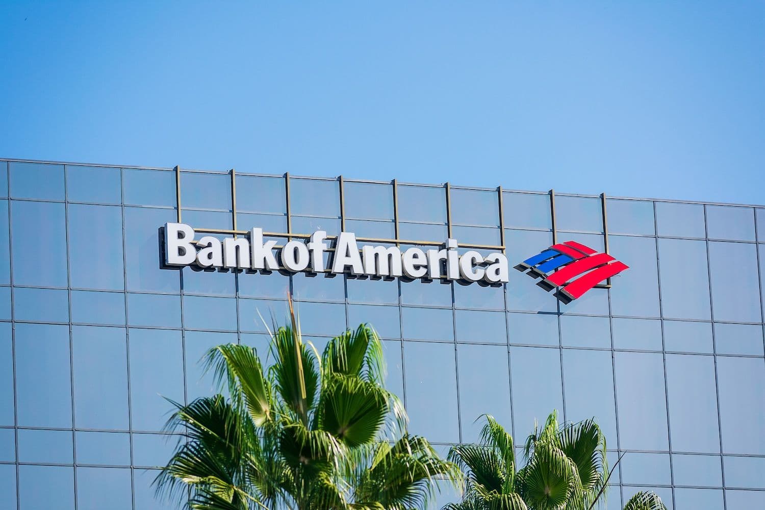 desktop-bank-of-america-joins-wall-street-crypto-embrace-with-1-4-portfolio-allocation-guidance