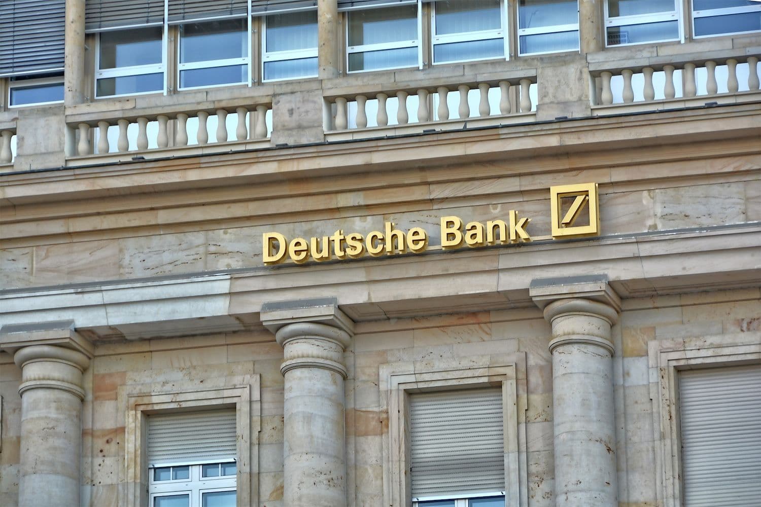 desktop-deutsche-bank-turns-to-ripple-infrastructure-as-swift-races-to-build-blockchain-ledger