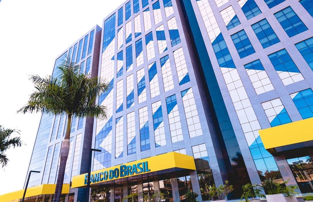 desktop-brazils-crypto-industry-unites-against-proposed-stablecoin-tax-threatens-lawsuit