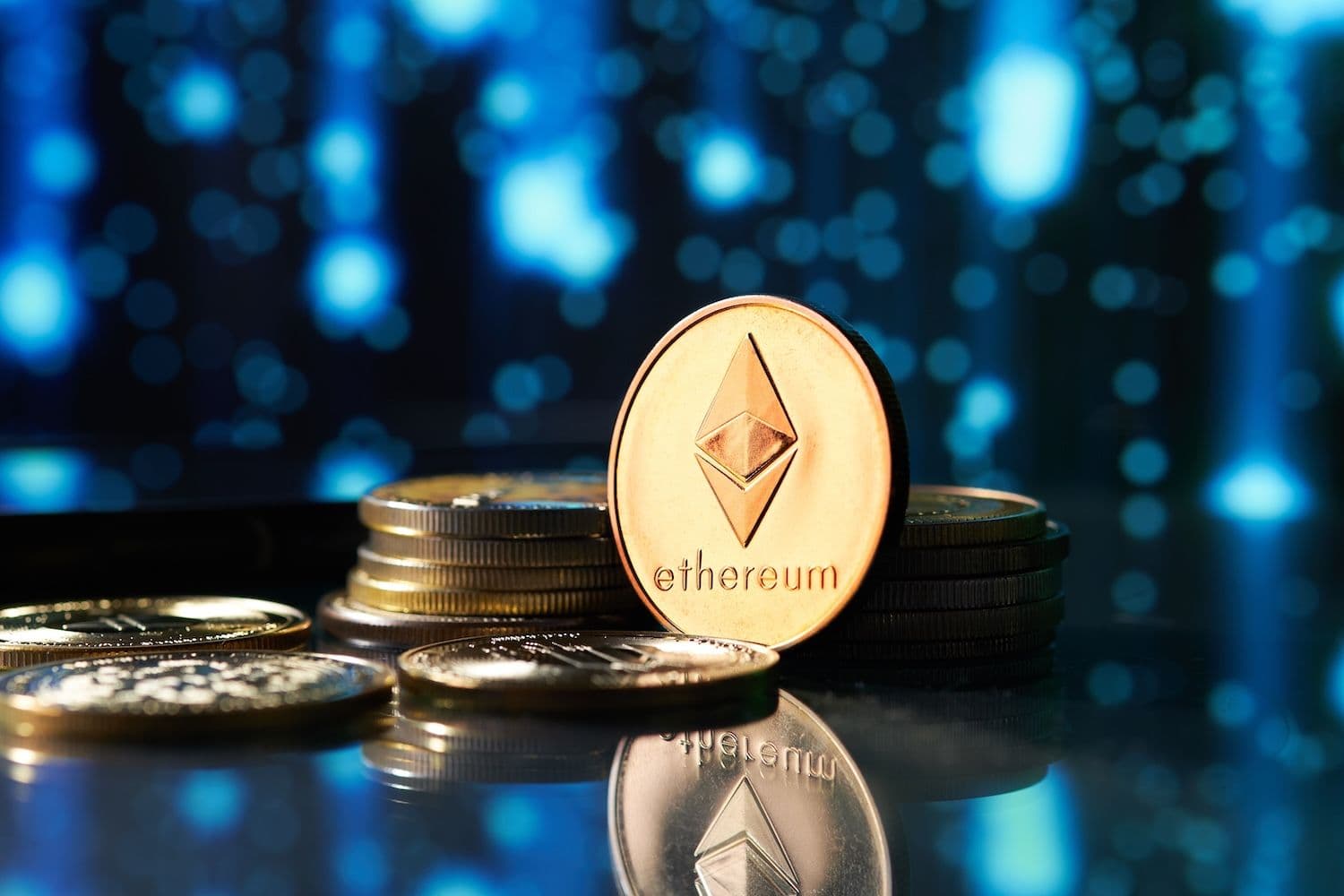 desktop-ethereum-forms-triangle-pattern-with-dollar3130-support-as-next-move-looms