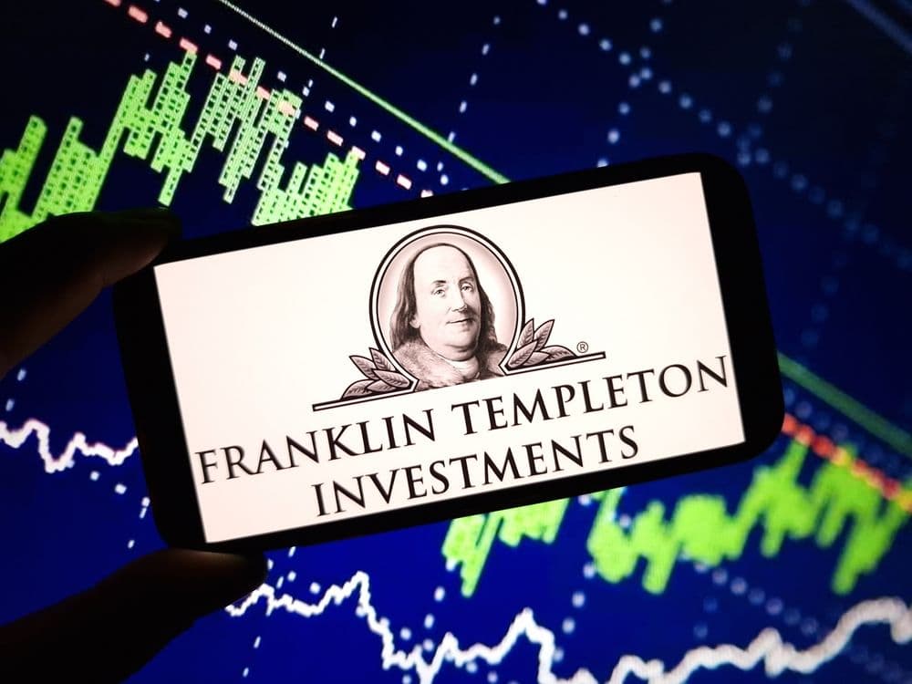 desktop-dollar169-trillion-franklin-templeton-debuts-soez-solana-etf-on-nyse
