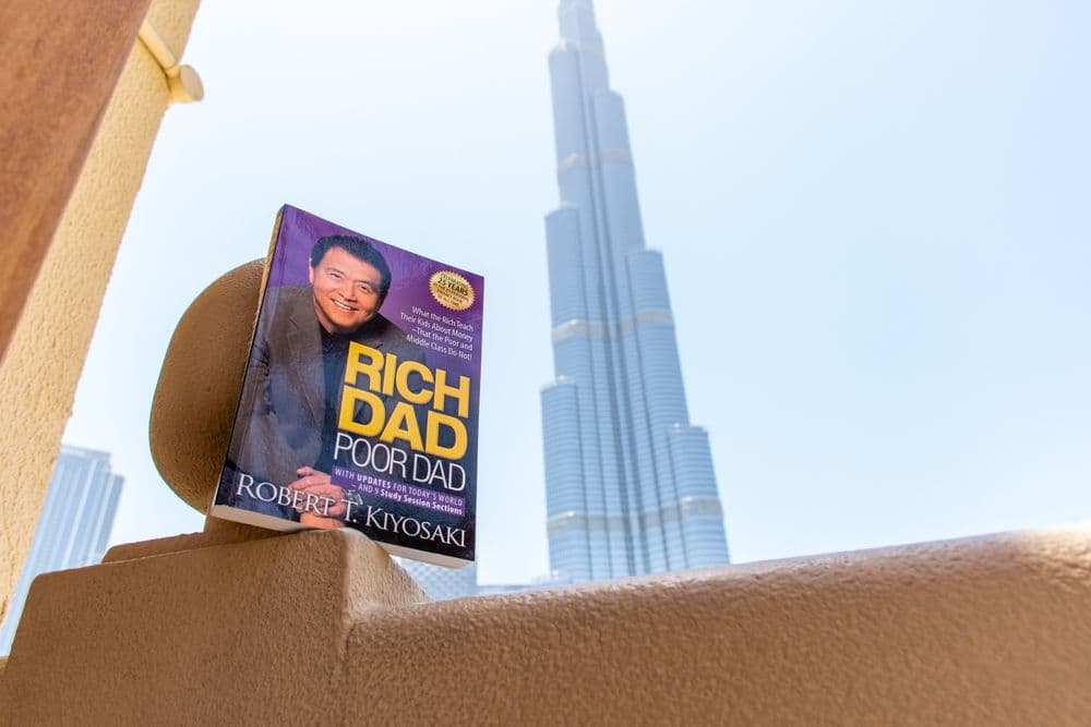 desktop-purchasing-power-of-the-us-dollar-keeps-going-down-kiyosaki-stays-calm-as-bitcoin-drops-33