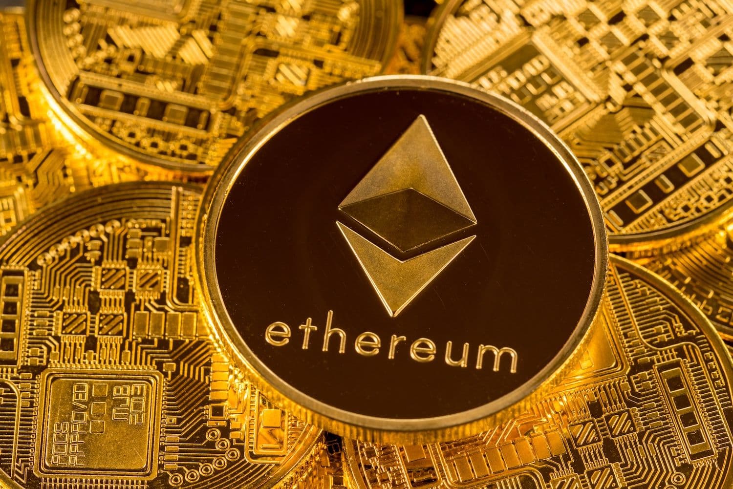 desktop-ethereum-struggles-below-dollar3000-as-analysts-warn-of-deeper-losses