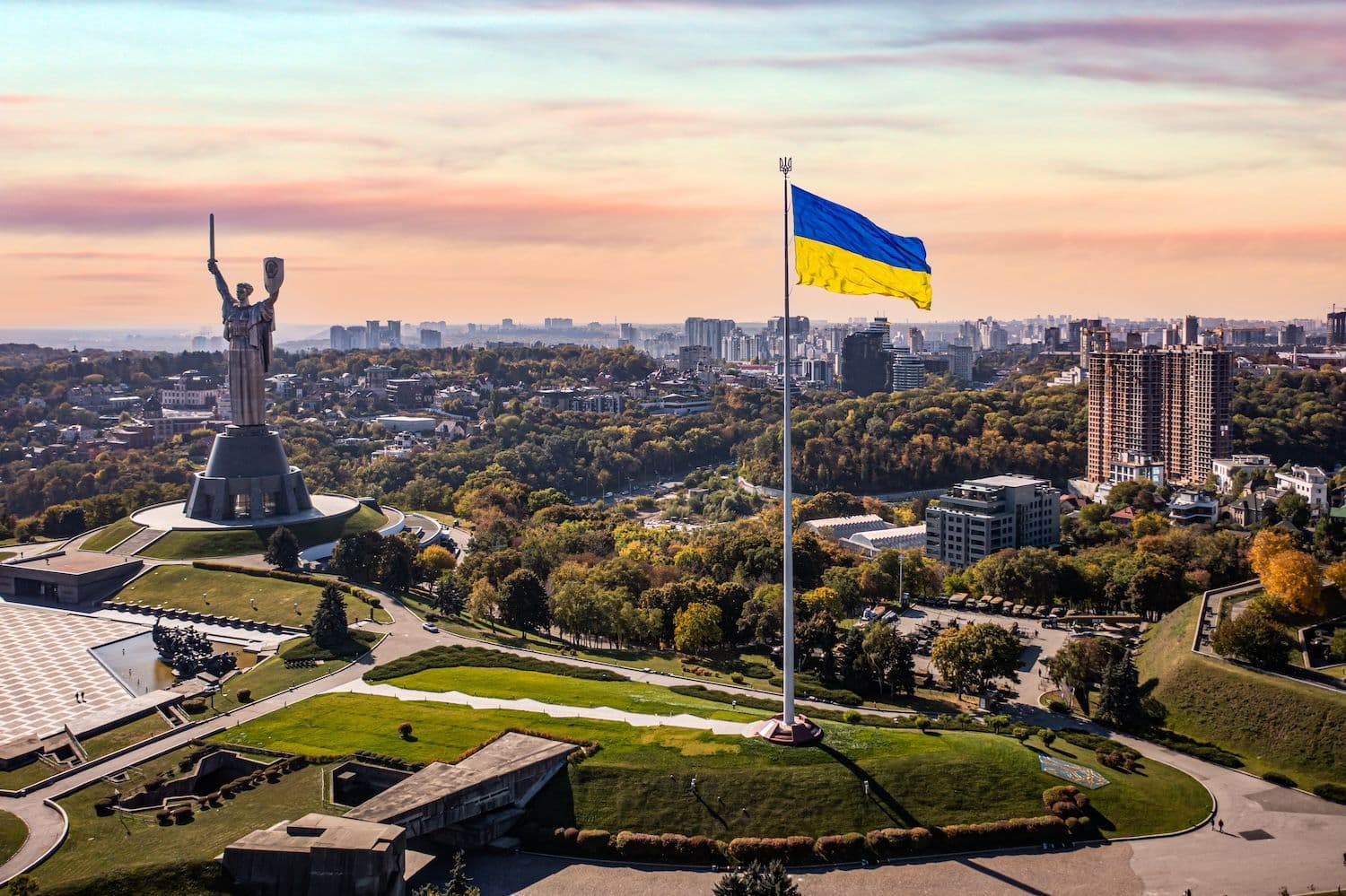 Two quickly reversed trades make up most of the $124,000 in Polymarket volume on daily Kyiv strike contracts for October (Image: Shutterstock)