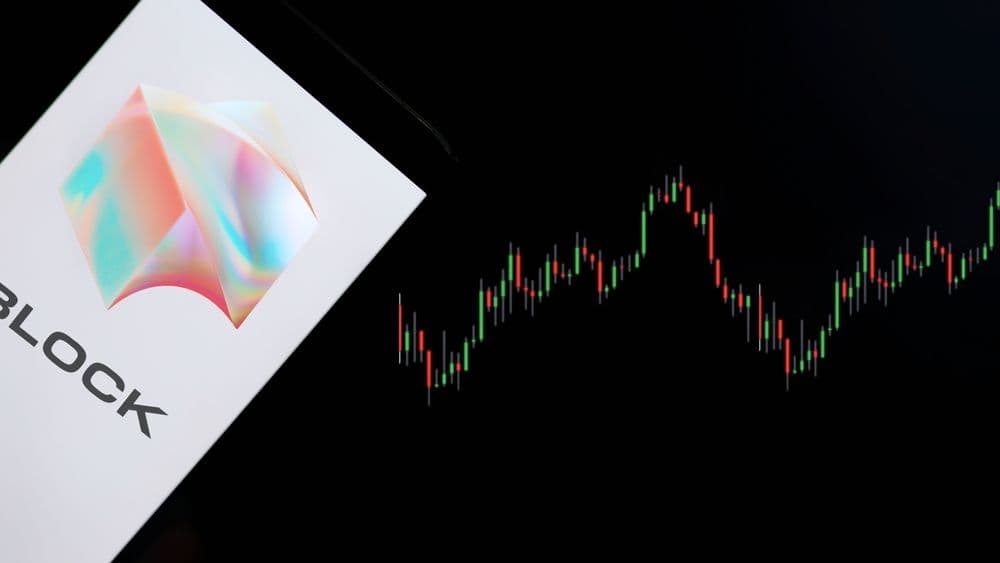 desktop-block-weighs-10-job-cuts-as-bitcoin-revenue-falls-despite-payment-expansion