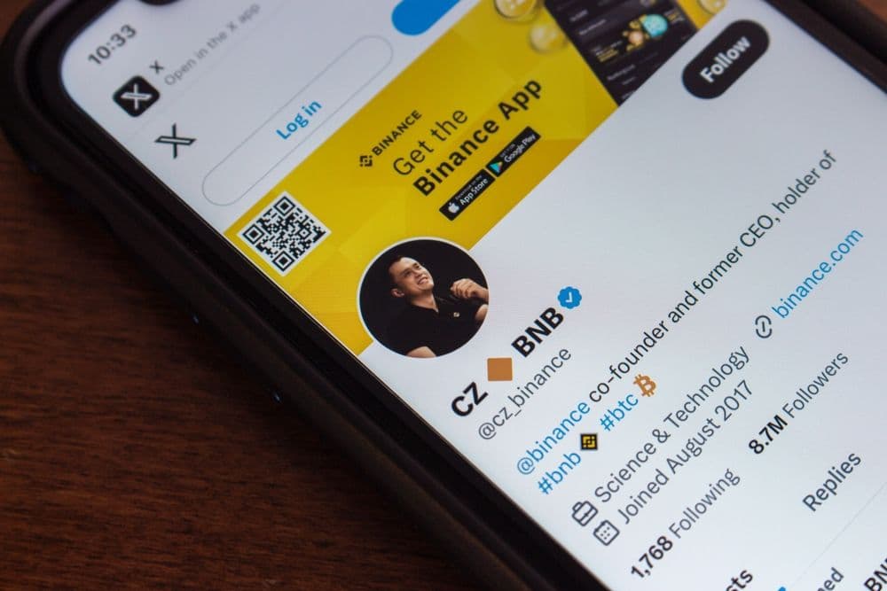 desktop-i-dont-know-who-he-is-trump-distances-from-binance-founder-after-dollar2b-deal-raises-red-flags