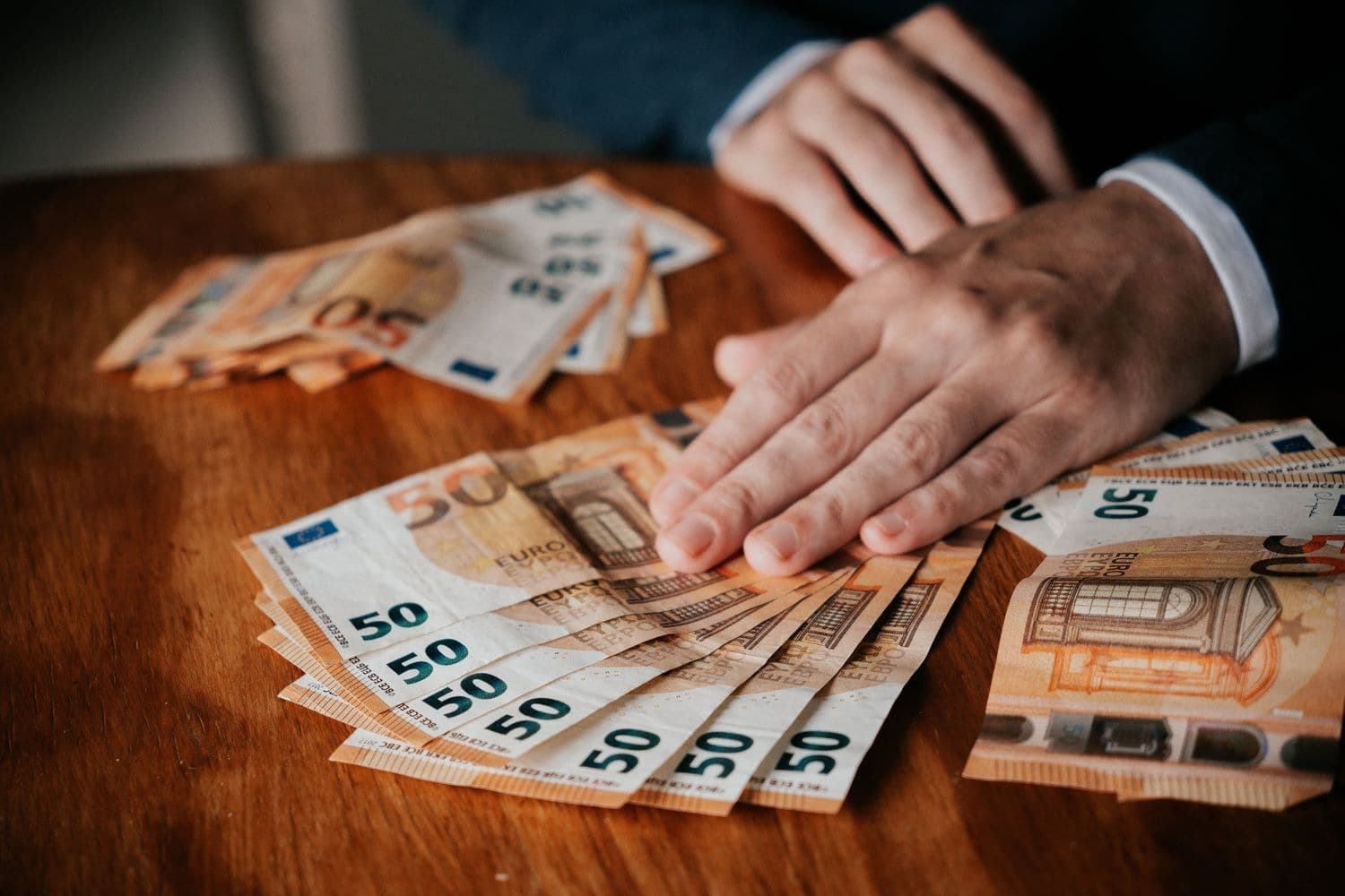 5 Stablecoins That Meet MiCA Regulations Unlike USDT