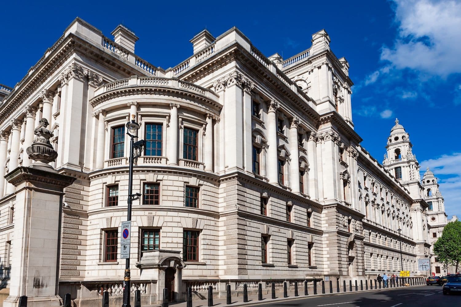 Yellow news: Britain Announces October 2027 Launch for Cryptocurrency Regulation