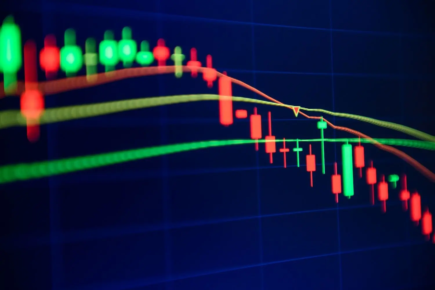 desktop-meme-coins-and-ai-tokens-post-significant-losses-in-2025-despite-leading-crypto-narratives