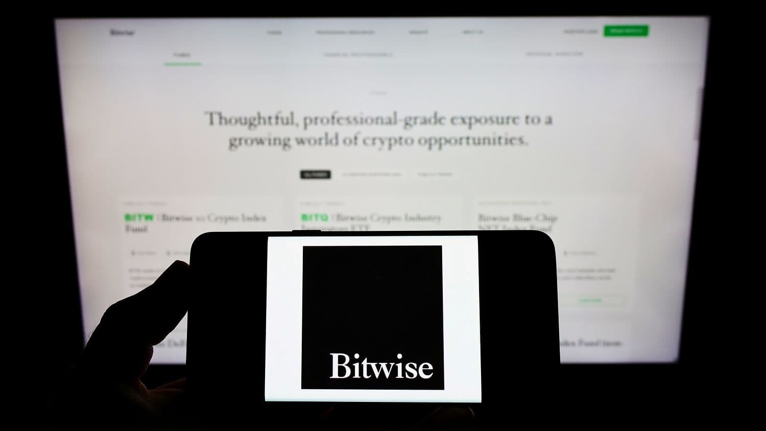 A newly approved Bitwise NEAR ETF pushes the token toward $5 as traders react to the NYSE Arca listing decision (Image: Shutterstock)