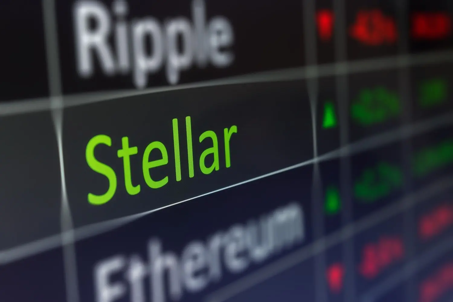 Stellar forms inverse head and shoulders pattern as RWA value approaches $1 billion milestone (Image: Shutterstock)