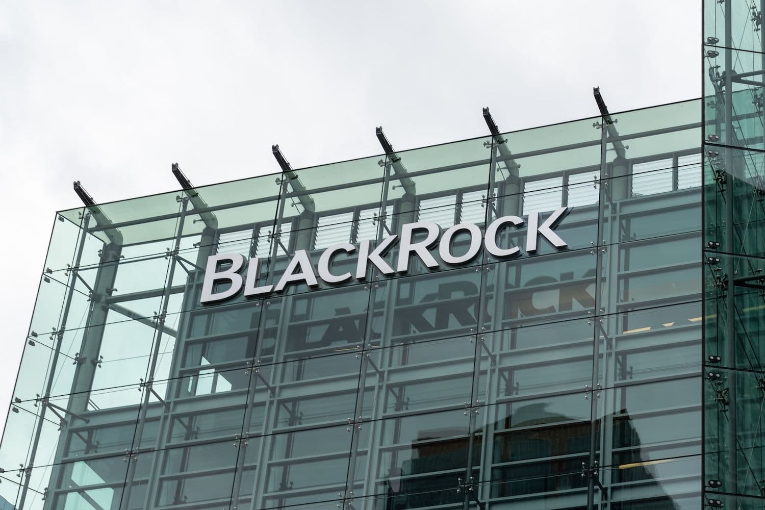 White paper by BlackRock links AI agents to rising demand for stablecoins, Ethereum blockspace and tokenized compute (Image: Shutterstock)