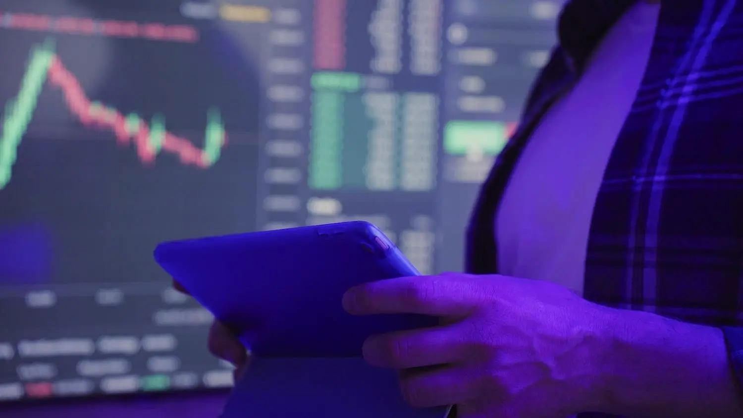 desktop-ai-tokens-vs-memecoins