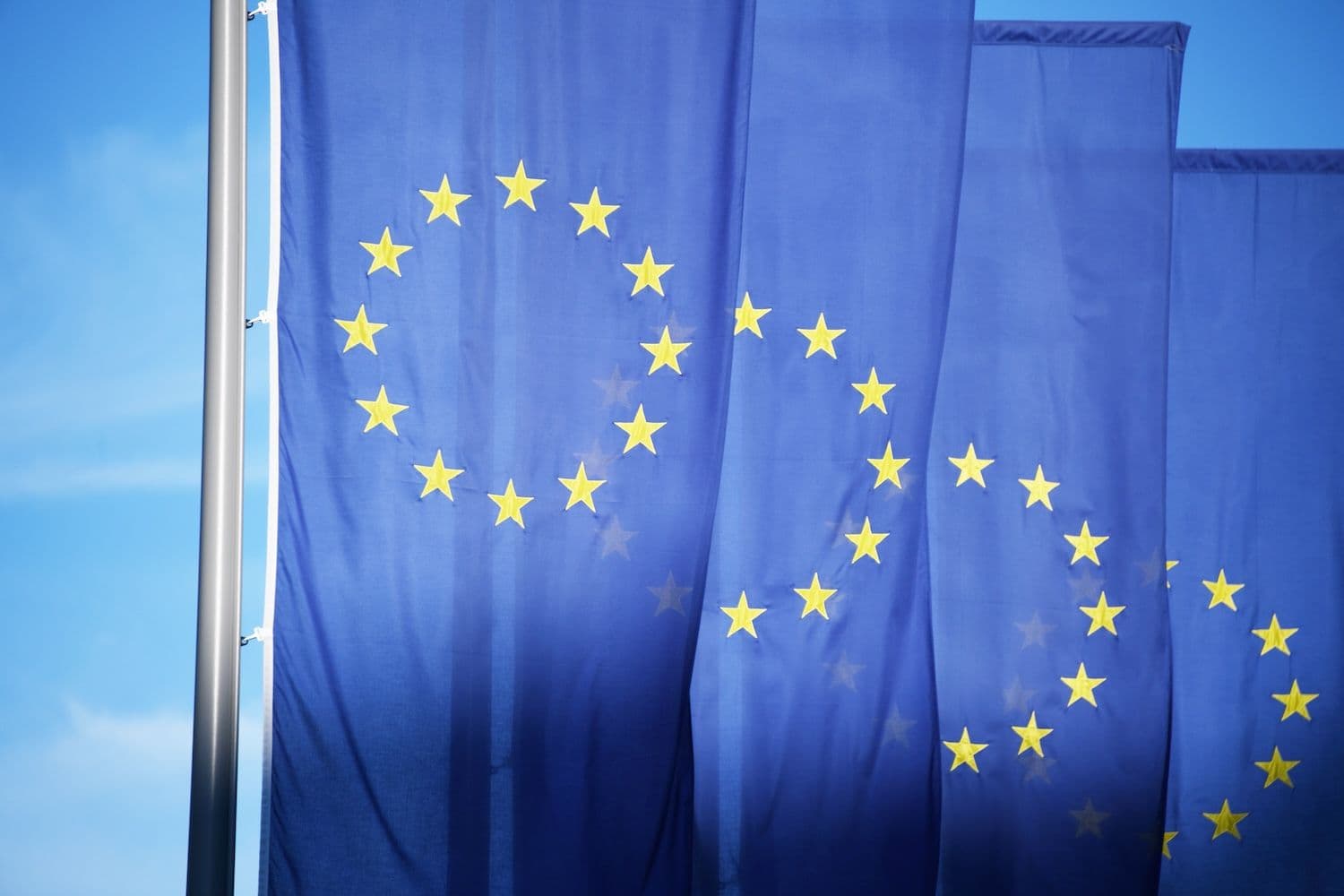 Inside the central bank case against MiCA's 60% stablecoin deposit rule and its risk to EU banks. (Image: Shutterstock)